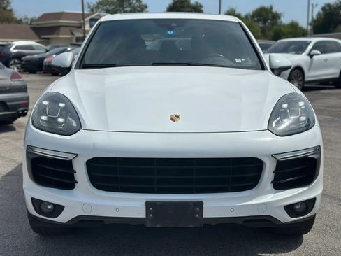 Used 2016 Porsche Cayenne AWD/4WD image 3