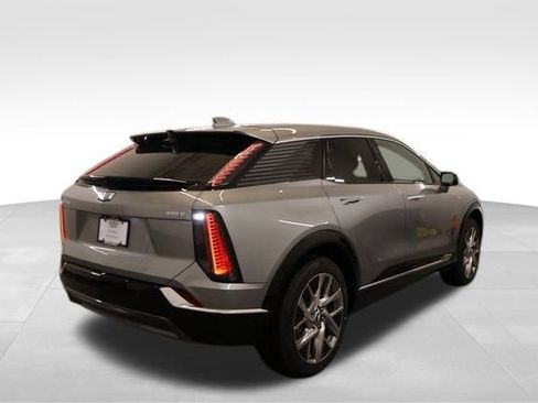 New 2026 Cadillac Optiq Luxury 1 image 2