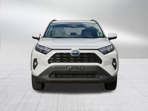 Used 2023 Toyota RAV4 XLE Premium AWD/4WD image 2