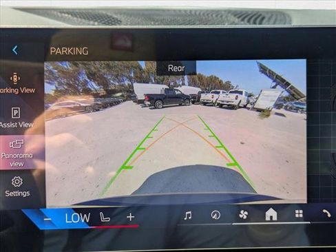 Used 2026 BMW X5 xDrive40i w/ M Sport Package image 12