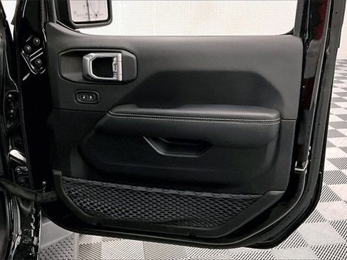 Used 2022 Jeep Wrangler Unlimited Sahara 4xe w/ Cold Weather Group image 17