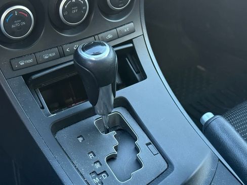 Used 2013 MAZDA MAZDA3 i Touring image 11