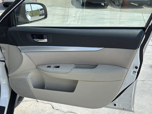 Used 2014 Subaru Outback 2.5i w/ Popular Package #1A AWD/4WD image 25