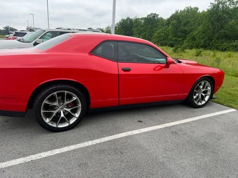 Used 2022 Dodge Challenger GT RWD image 9