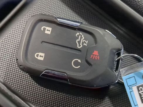 Used 2022 GMC Sierra 1500 Elevation image 47