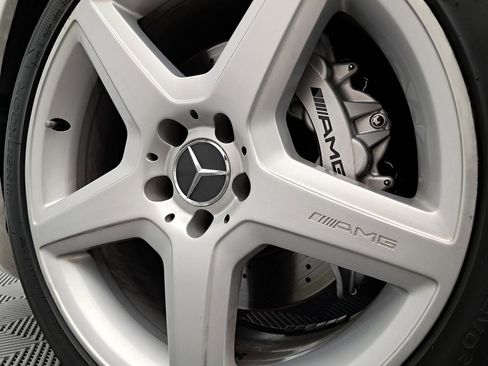 Used 2006 Mercedes-Benz CLS 55 AMG image 9