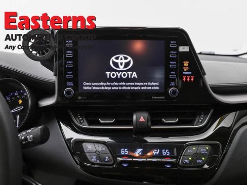 Used 2021 Toyota C-HR LE FWD image 17