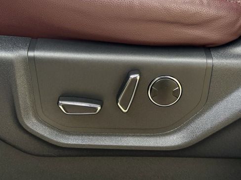 Used 2023 Ford Expedition Max Limited AWD/4WD image 30