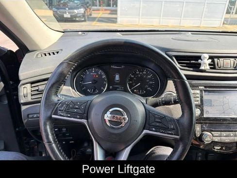 Used 2017 Nissan Rogue SL w/ SL Premium Package AWD/4WD image 14