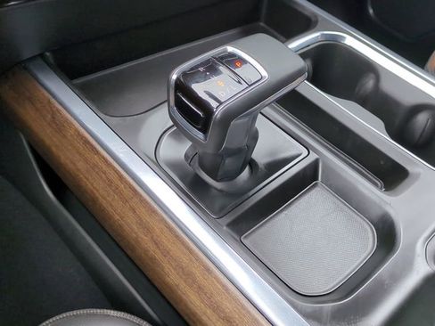 Used 2023 Chevrolet Silverado 1500 High Country w/ Z71 Off-Road Package image 35