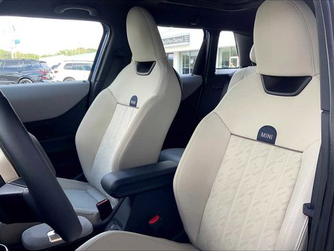 Used 2025 MINI Cooper S image 7