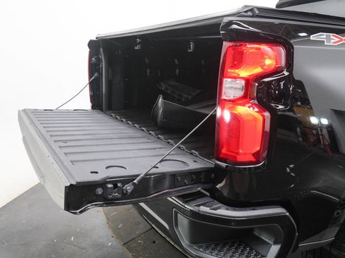 Used 2024 Chevrolet Silverado 1500 RST w/ Protection Package AWD/4WD image 9