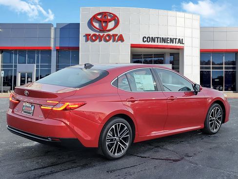 New 2026 Toyota Camry XLE image 5