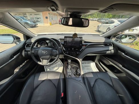 Used 2021 Toyota Camry XSE FWD image 22