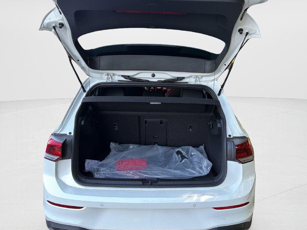 New 2026 Volkswagen GTI SE FWD image 9