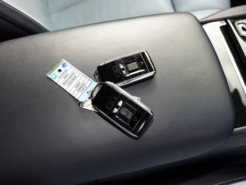 Certified 2022 Rolls-Royce Cullinan w/ Cullinan Package AWD/4WD image 88