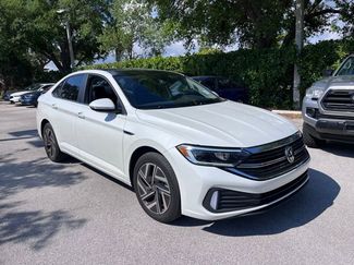 Used 2023 Volkswagen Jetta SEL video 1