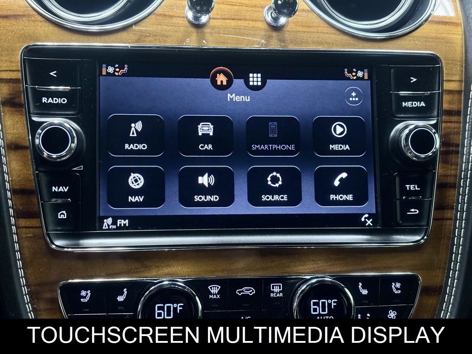 Used 2018 Bentley Bentayga AWD/4WD image 35