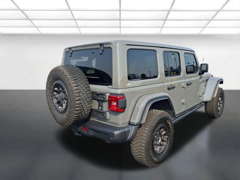 Used 2021 Jeep Wrangler Unlimited Rubicon w/ Xtreme Recon 35" Tire Package AWD/4WD image 3