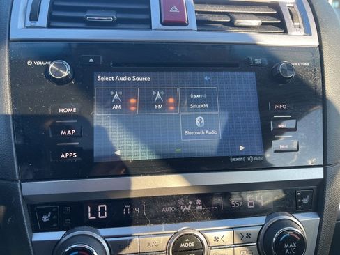 Used 2015 Subaru Outback 2.5i Premium image 8