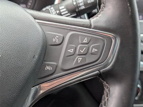 Used 2023 Chevrolet Equinox LT FWD image 23