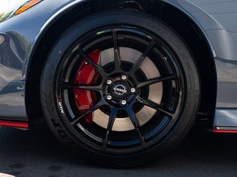 New 2024 Nissan Z NISMO w/ Floor Mat Package image 21