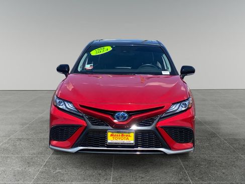 Used 2024 Toyota Camry XSE w/ Navigation Package FWD image 8