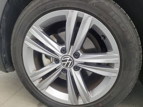 Used 2024 Volkswagen Jetta SE image 31