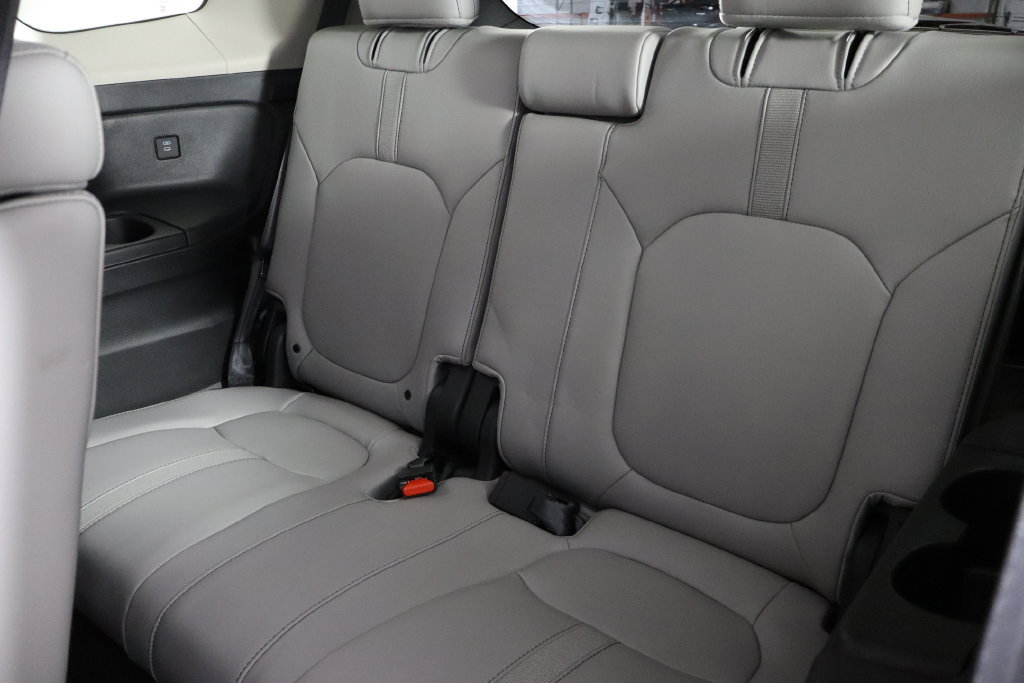 Used 2024 Honda Pilot EX-L image 16