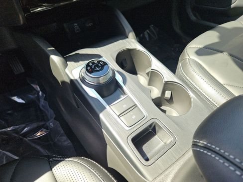 New 2025 Ford Escape SE w/ PHEV Premium Package image 10