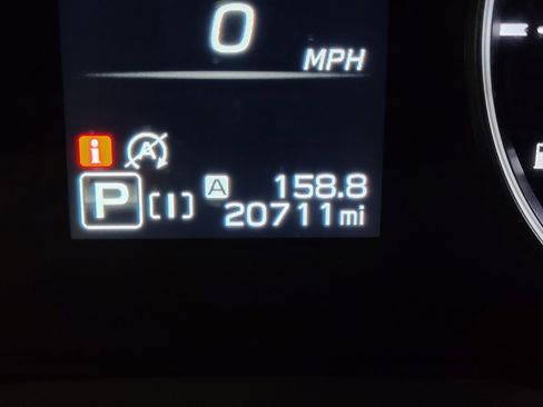 Used 2024 Subaru Impreza 2.0i Sport image 2