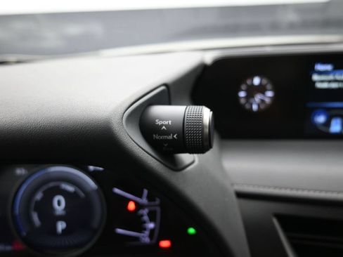 Used 2020 Lexus UX 250h w/ Accessory Package 2 AWD/4WD image 18