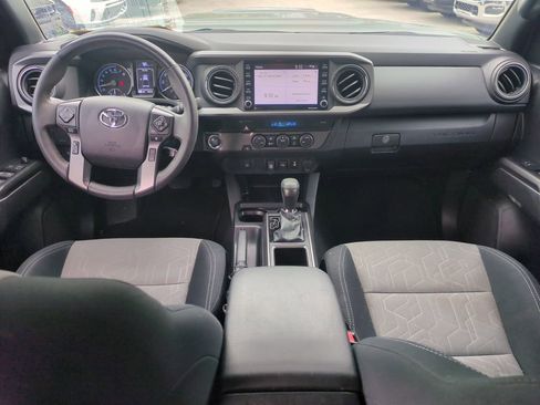 Used 2022 Toyota Tacoma TRD Sport RWD image 16