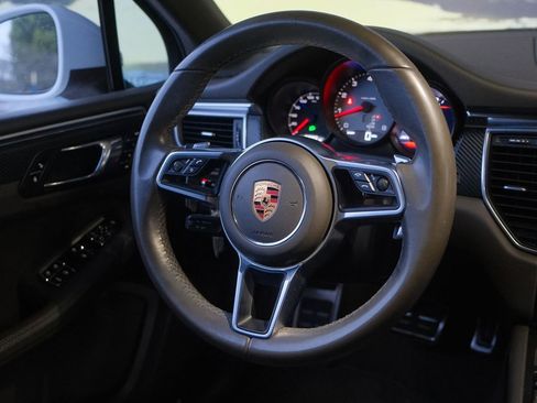 Used 2017 Porsche Macan S image 49