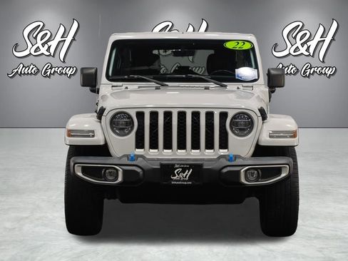 Used 2022 Jeep Wrangler Unlimited Sahara w/ Cold Weather Group image 16