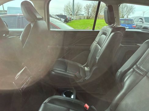 Used 2022 Lincoln Aviator Reserve w/ Equipment Group 201A image 11