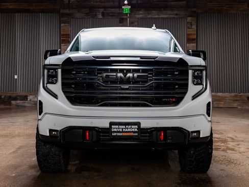 Used 2025 GMC Sierra 1500 AT4 w/ AT4 Premium Package image 2