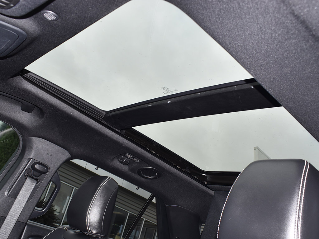 Used 2021 Ford Explorer ST w/ ST Street Pack AWD/4WD image 8