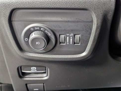 Used 2022 Jeep Grand Cherokee Summit image 13