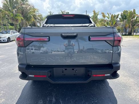 Used 2022 Hyundai Santa Cruz SEL w/ Cargo Package AWD/4WD image 5