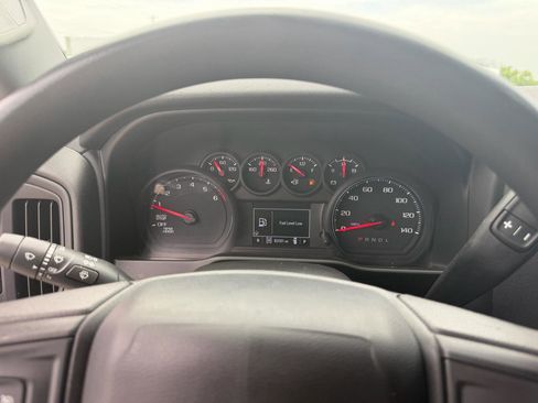 Used 2021 Chevrolet Silverado 1500 Custom AWD/4WD image 26