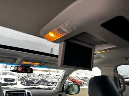 Used 2014 Toyota Land Cruiser Base image 28