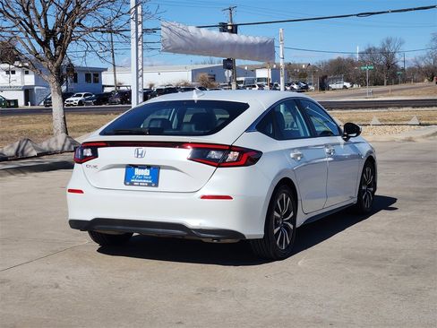 Certified 2024 Honda Civic EX-L image 5