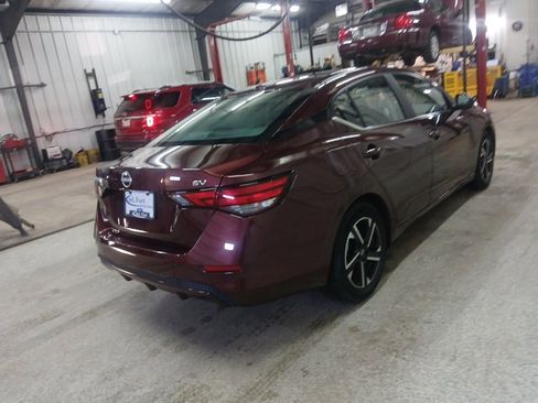 Used 2024 Nissan Sentra SV image 4