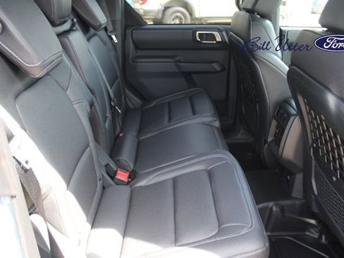 New 2025 Ford Bronco Badlands image 8