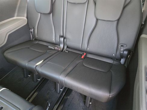 New 2026 Kia Carnival image 20