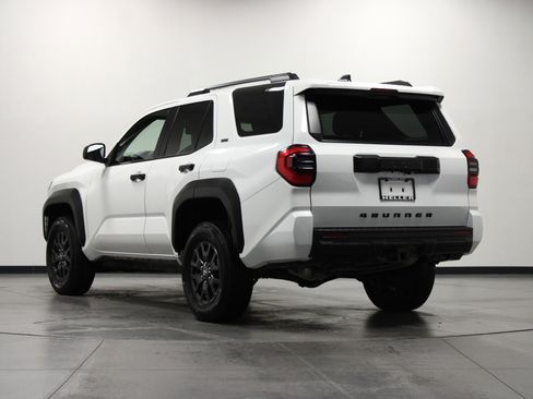Used 2025 Toyota 4Runner SR5 RWD image 6