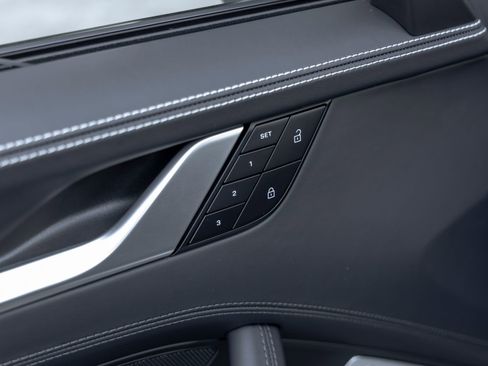 Certified 2025 Porsche 911 Turbo S AWD/4WD image 25
