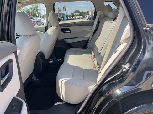 Used 2023 Nissan Rogue SL w/ SL Premium Package AWD/4WD image 8