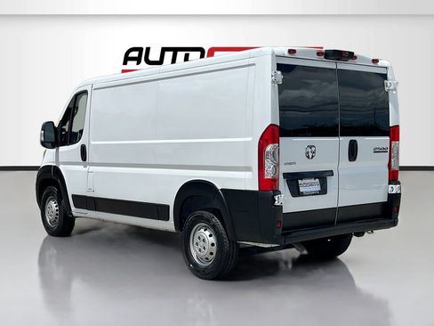Used 2025 RAM ProMaster 2500 w/ U-Haul Equipment Group FWD image 5